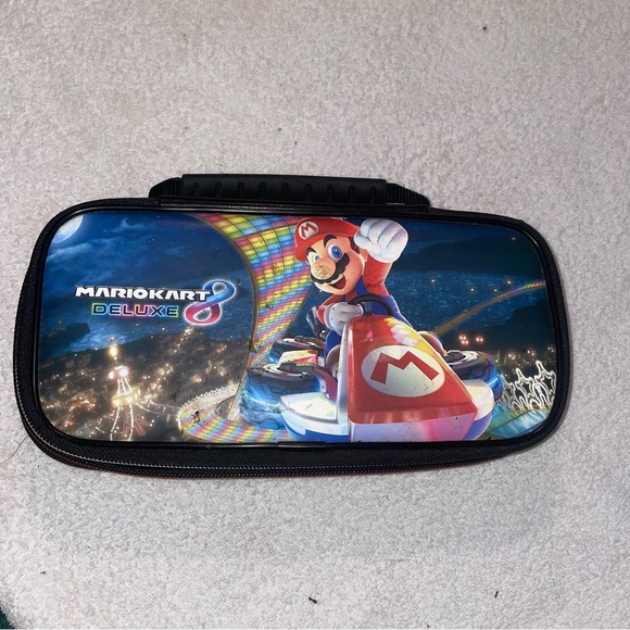 Nintendo Mario Kart 8 Deluxe Case - Red, Blue, Black - Picture 1 of 3